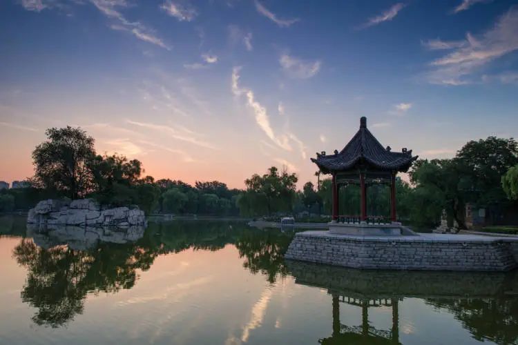 邢台,亲爱的听众朋友们,大家好!